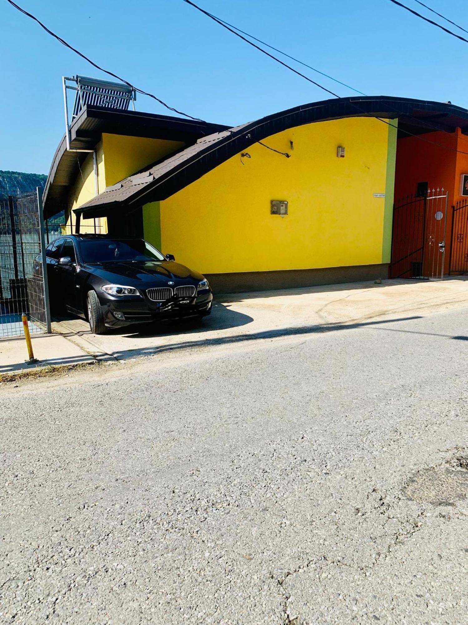 Vila Victor Dubova Exterior foto